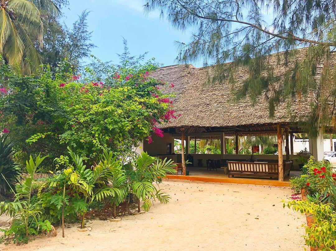 Smiles Beach Hotel Nungwi Luaran gambar