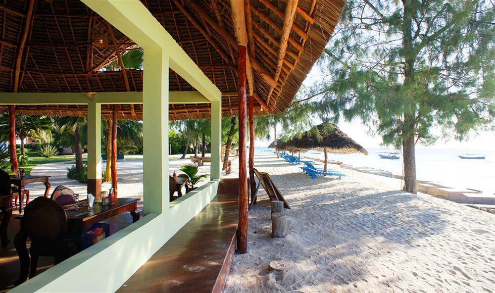 Smiles Beach Hotel Nungwi Luaran gambar