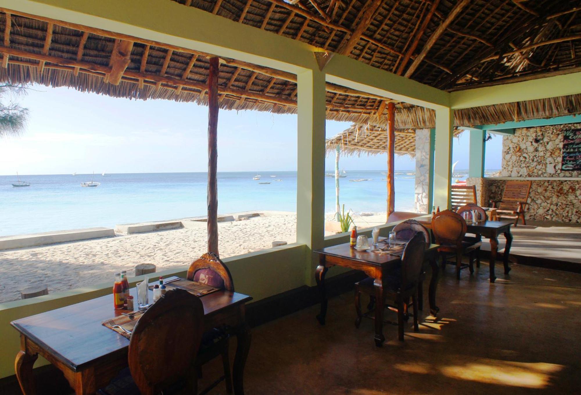 Smiles Beach Hotel Nungwi Luaran gambar