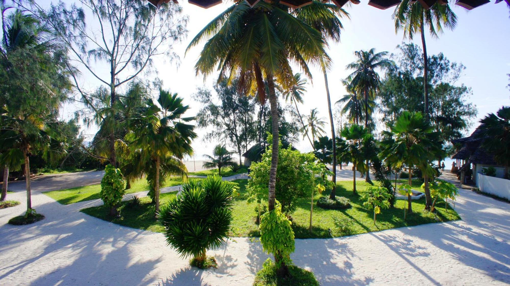 Smiles Beach Hotel Nungwi Luaran gambar